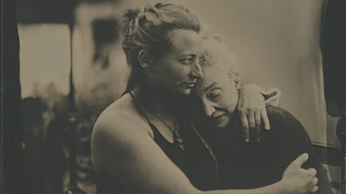 sara-paula-generations-mother-and-daughter-mothers-of-the-earth-portugal_schmal